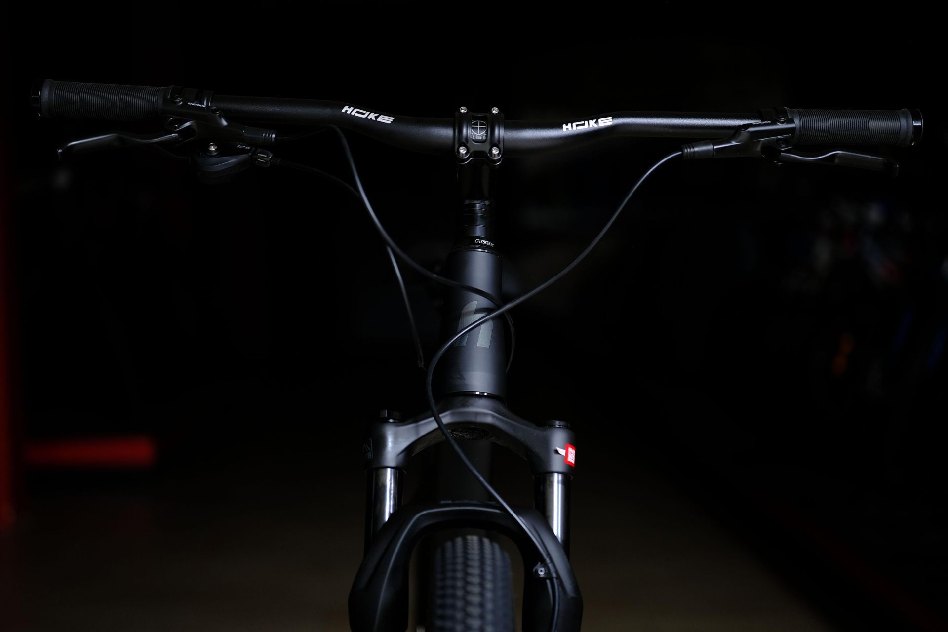 Вилка воздушная RockShox Judy Silver TK AIR 100mm BOOST под ось 15mm HOKE 18 Way 29 HD матовый чёрный 19